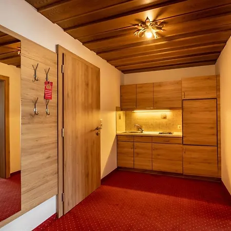 Hotel Kinderhotel Larchenhof