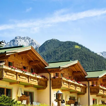 Kinderhotel Larchenhof 4* Obsteig
