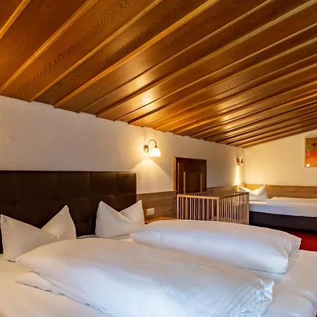 Hotel Kinderhotel Larchenhof