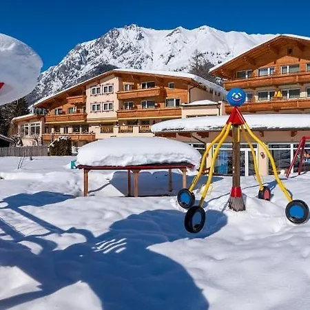 Kinderhotel Larchenhof Hotel
